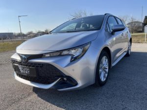 TOYOTA COROLLA Touring Sports 1.8 Hybrid Comfort Tech e-CVT Ajándék téli gumival!