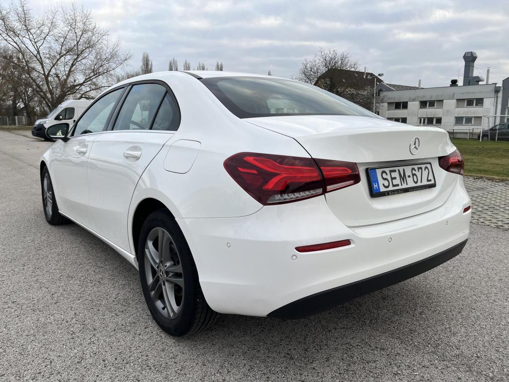 MERCEDES-BENZ A 180 d Style Limuzin - Image 3