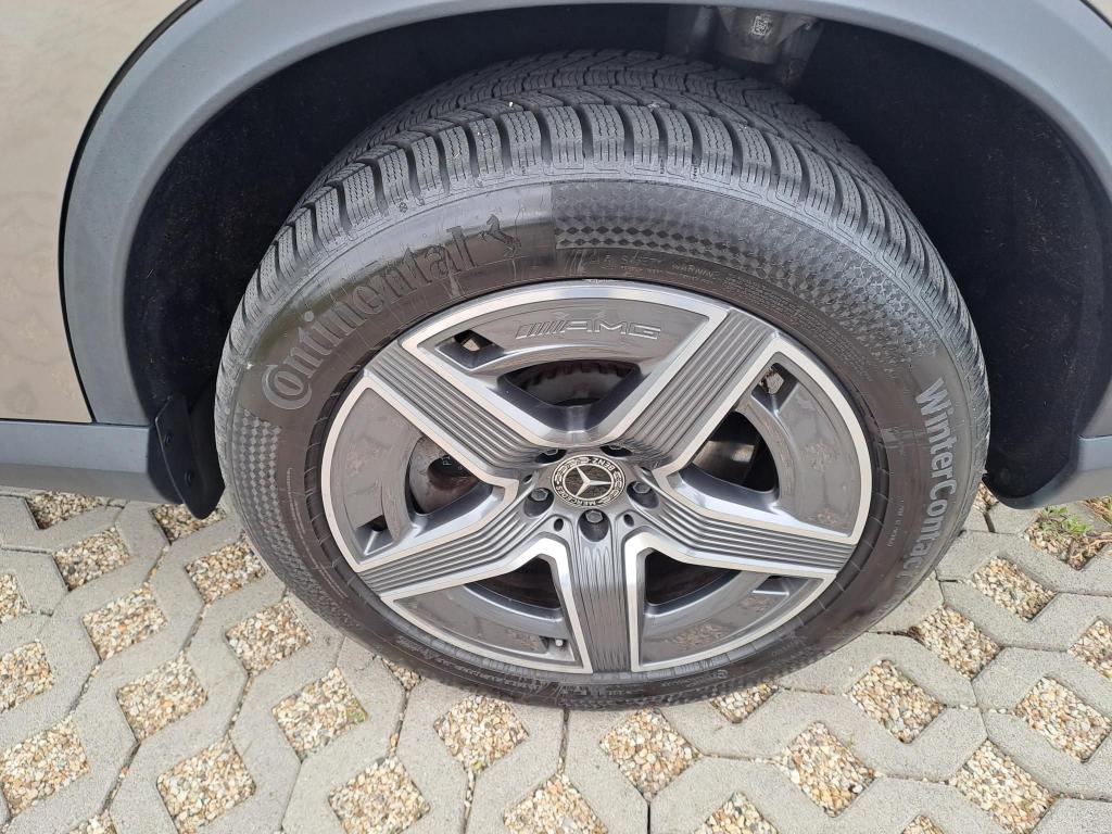 MERCEDES-BENZ GLC 300 e 4Matic 9G-TRONIC Plug-in hybrid - Image 9