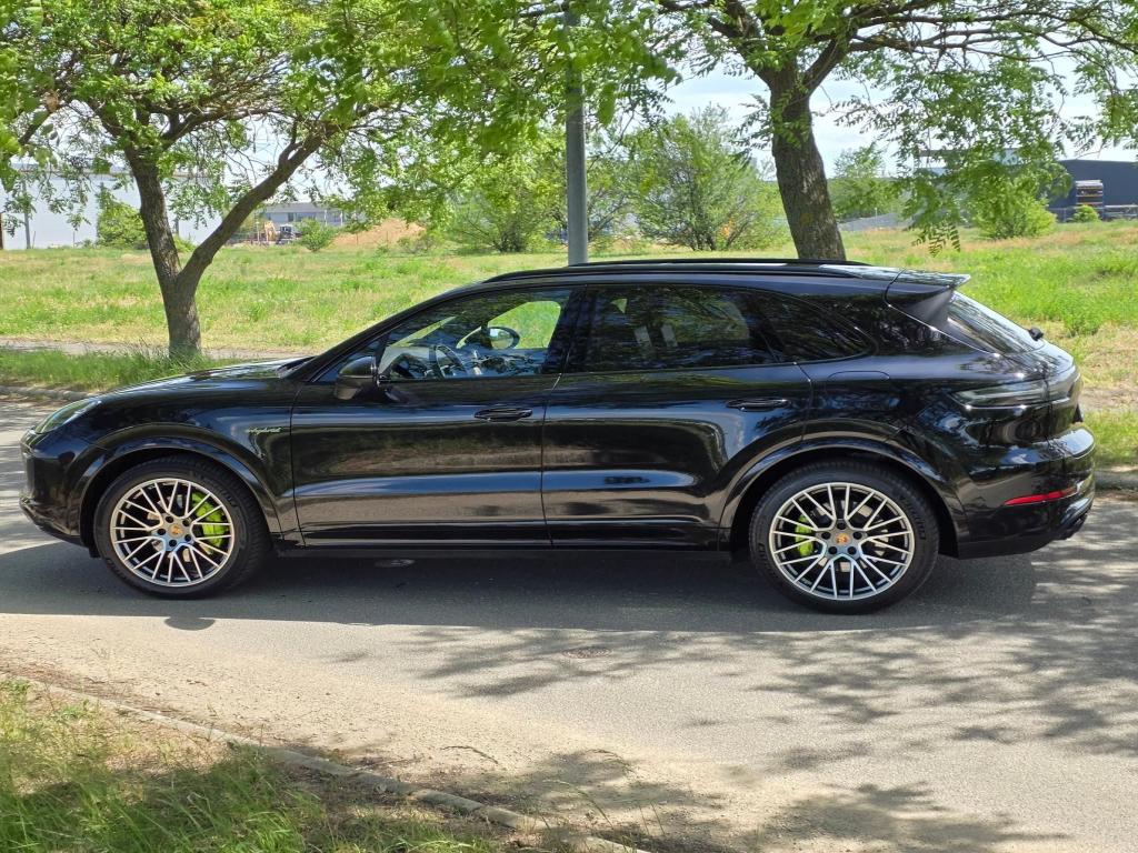 PORSCHE CAYENNE E-Hybrid Tiptronic ic Platinum Edition - Image 4