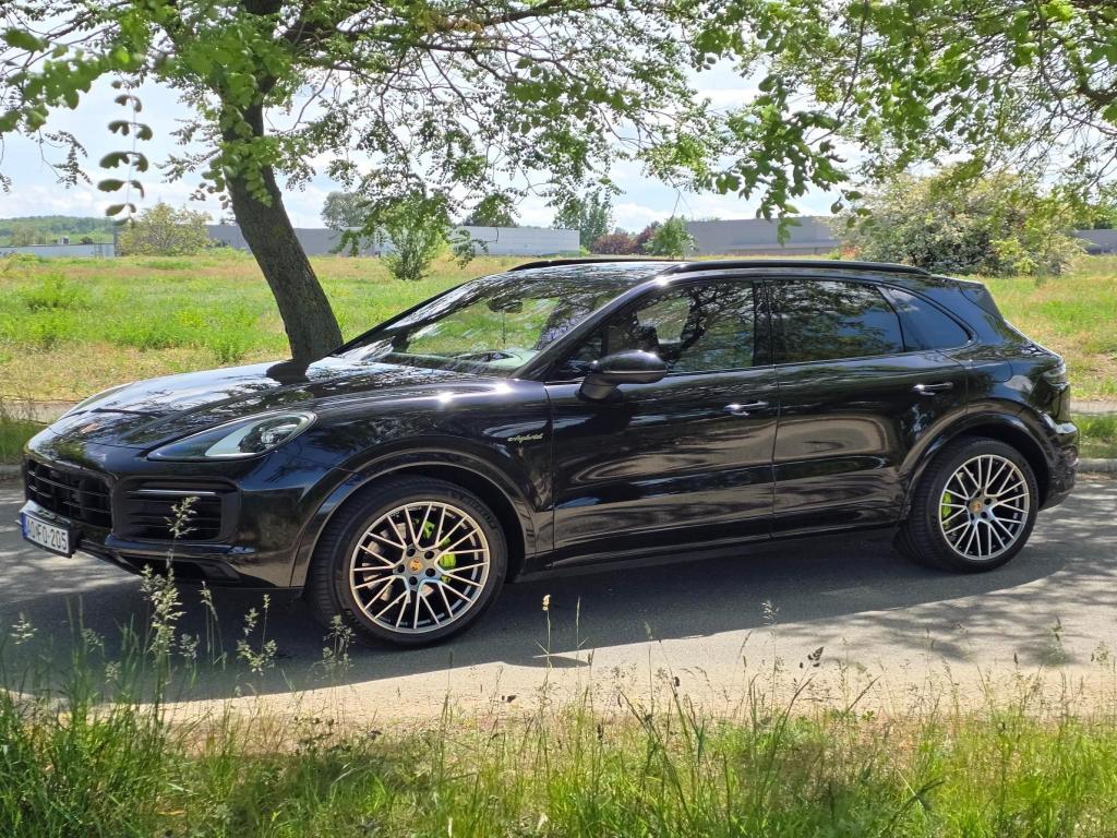 PORSCHE CAYENNE E-Hybrid Tiptronic ic Platinum Edition - Image 3