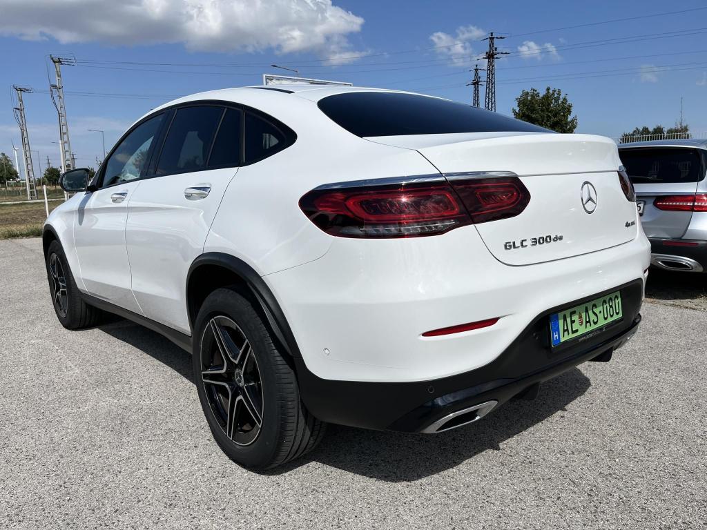 MERCEDES-BENZ GLC 300 de 4Matic 9G-TRONIC Plug-in hybrid - Image 2