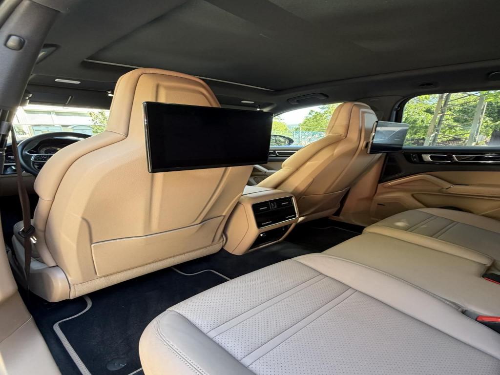 PORSCHE CAYENNE E-Hybrid Tiptronic ic Platinum Edition - Image 11