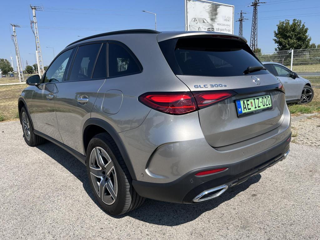 MERCEDES-BENZ GLC 300 e 4Matic 9G-TRONIC Plug-in hybrid - 4. kép
