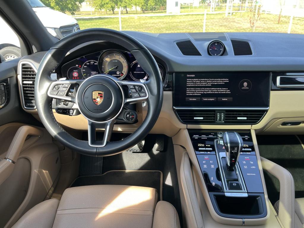PORSCHE CAYENNE E-Hybrid Tiptronic ic Platinum Edition - Image 10