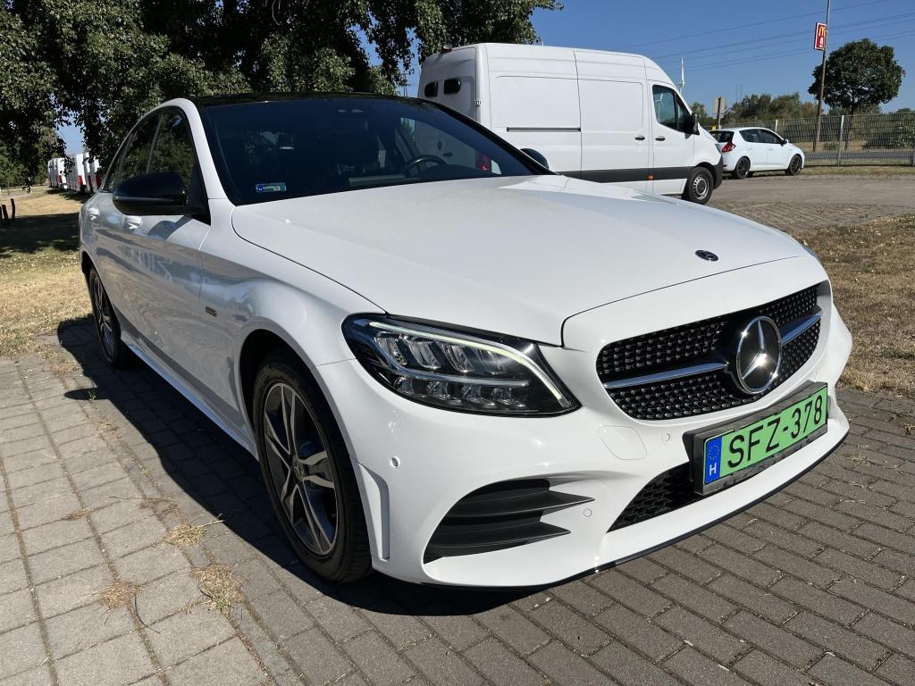 MERCEDES-BENZ C 300 e 4Matic EQ Power 9G-TRONIC - Image 2