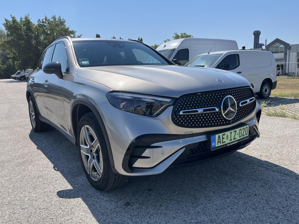 MERCEDES-BENZ GLC 300 e 4Matic 9G-TRONIC Plug-in hybrid - 2. kép
